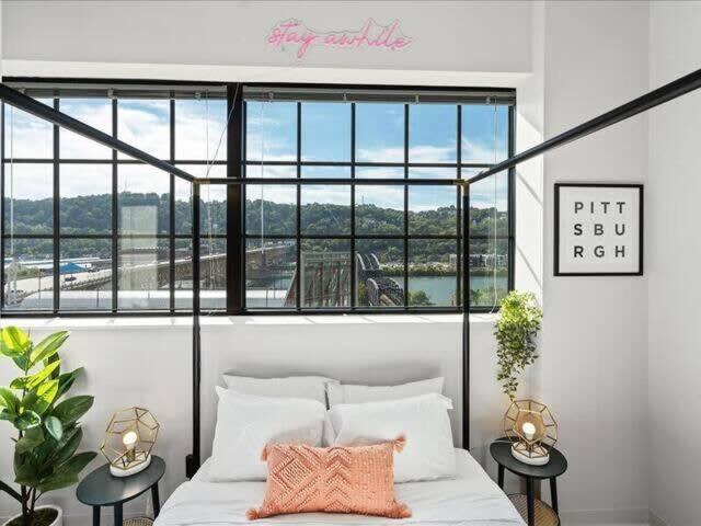 Apartment Cozysuites Gorgeous Sdo Downtown